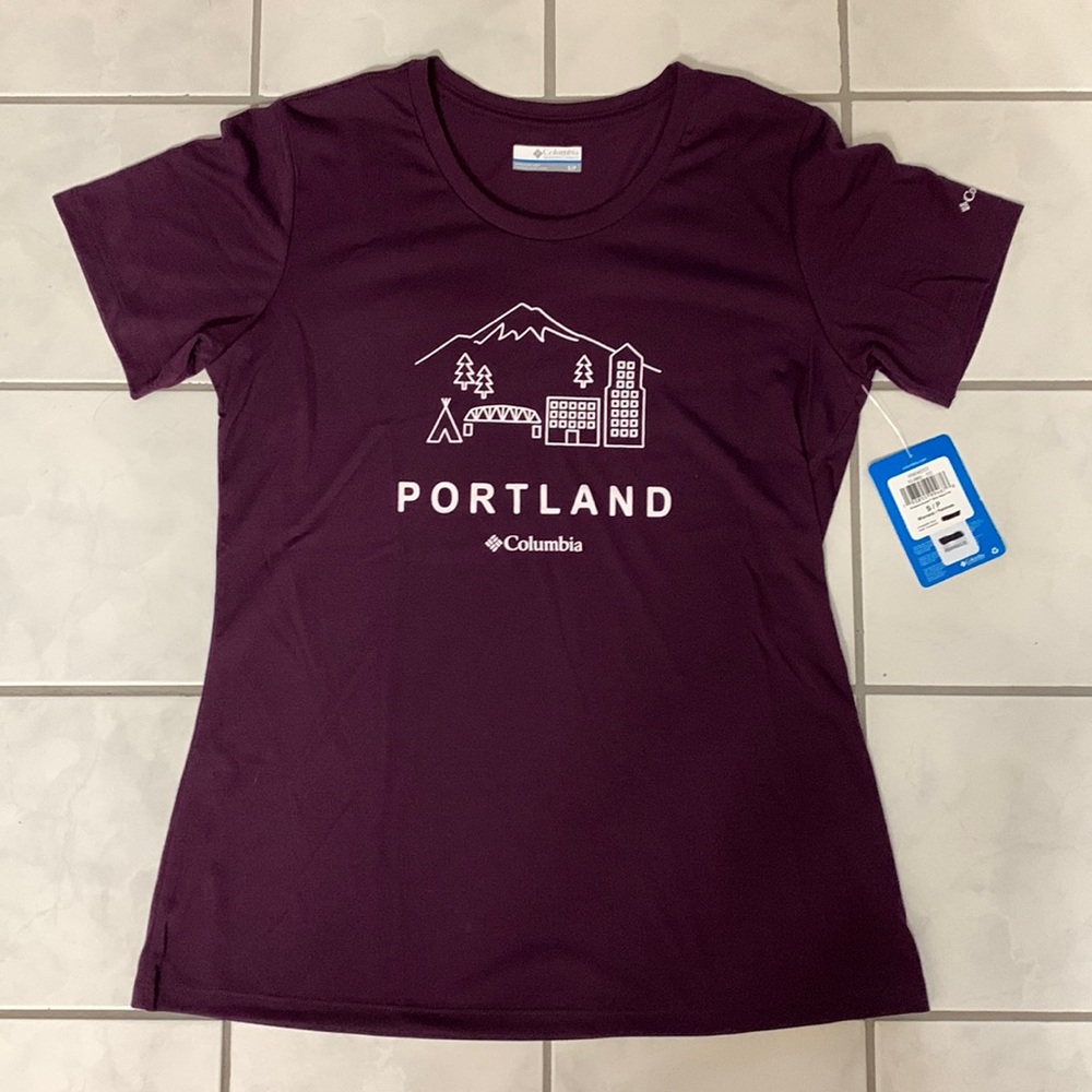 Columbia Sportswear Women’s Small T-shirt